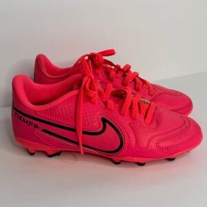 Nike Junior Tiempo Soccer Cleats Girls Size 2Y Pink Style DA1331-600